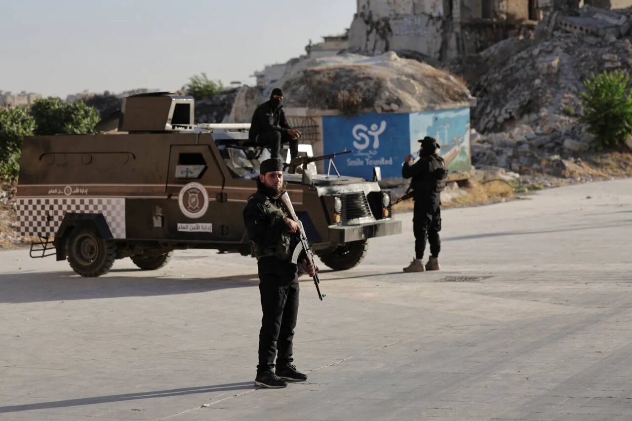 مقتل 4 عناصر لقوات الأمن السوري بهجوم لداعش الارهابي في إدلب