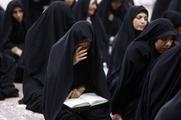 Una costumbre de los habitantes del Paraíso en este mundo