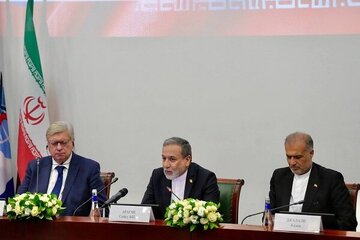 アラグチ外相：米国は世界を無法状態とジャングルの掟へと導いている