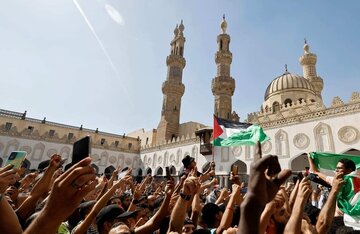 "ساعة واحدة تفصل أطفال غزة عن الموت".. الأزهر يهاجم إسرائيل في بيان عبر مرصده