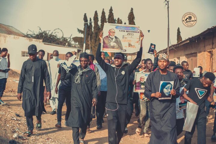 تقرير مصور/ مسيرة جماهيرية سلمية بمناسبة مجزرة زاريا في نيجيريا