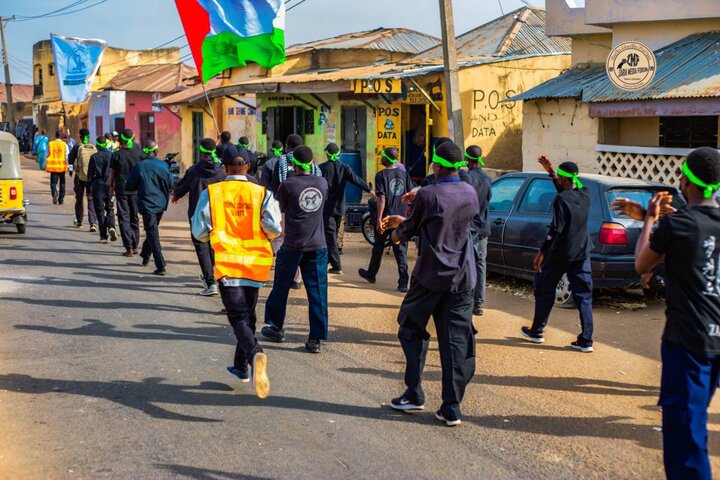 تقرير مصور/ مسيرة جماهيرية سلمية بمناسبة مجزرة زاريا في نيجيريا