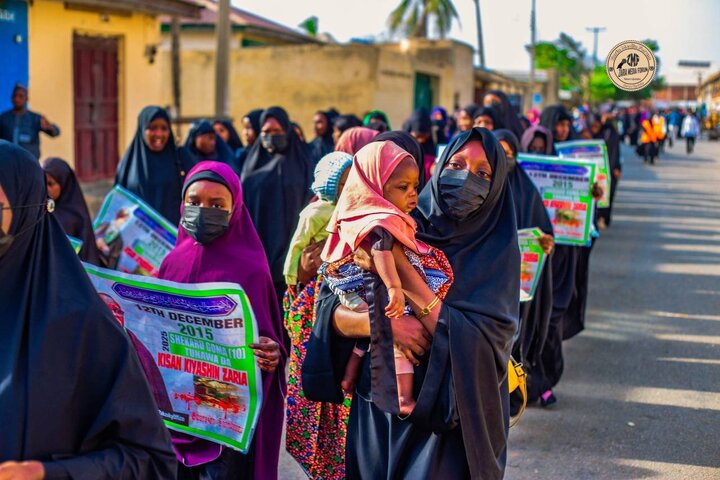 تقرير مصور/ مسيرة جماهيرية سلمية بمناسبة مجزرة زاريا في نيجيريا