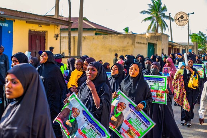 تقرير مصور/ مسيرة جماهيرية سلمية بمناسبة مجزرة زاريا في نيجيريا