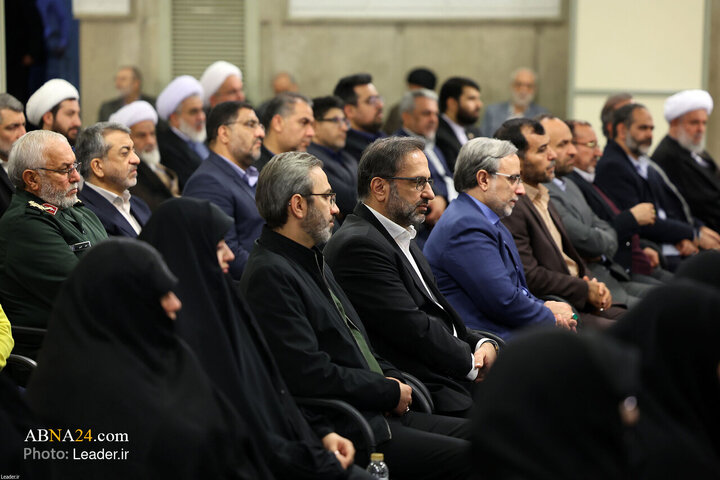 Photos: Imam Khamenei meets officials of Congress of Alborz Province's Martyrs