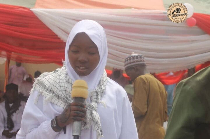 تقرير مصور/ مراسم حفل خاص بالطلاب والطالبات بمناسبة اختتام القرآن الكريم في زاريا النيجيرية