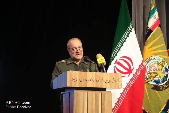 تجلیل از پژوهشگران برگزیده دفاع مقدس و مقاومت در موزه ملی انقلاب اسلامی