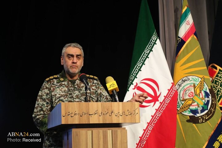 تجلیل از پژوهشگران برگزیده دفاع مقدس و مقاومت در موزه ملی انقلاب اسلامی