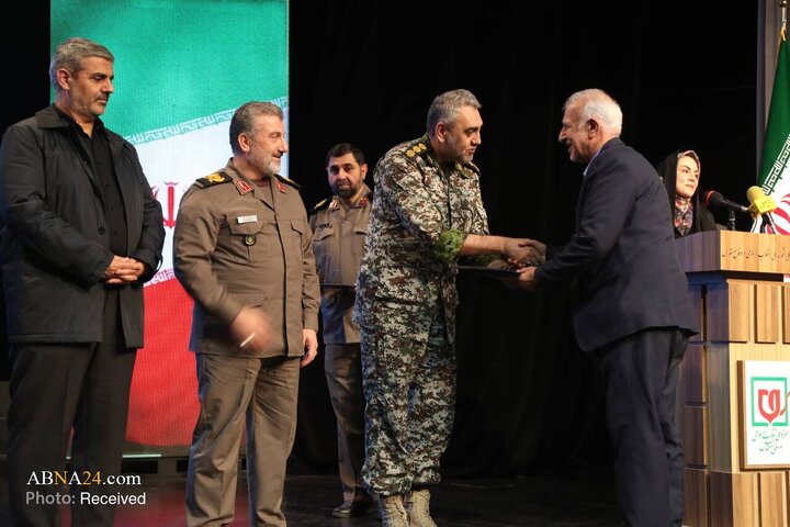 تجلیل از پژوهشگران برگزیده دفاع مقدس و مقاومت در موزه ملی انقلاب اسلامی