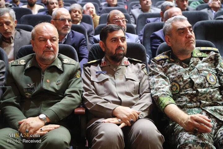 تجلیل از پژوهشگران برگزیده دفاع مقدس و مقاومت در موزه ملی انقلاب اسلامی