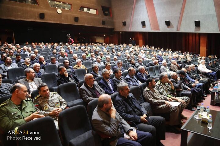 Rêzgirtin ji lêkolînerên bijarte yên berevanî û berxwedanê li Muzexaneya Netewî ya Şoreşa Îslamî