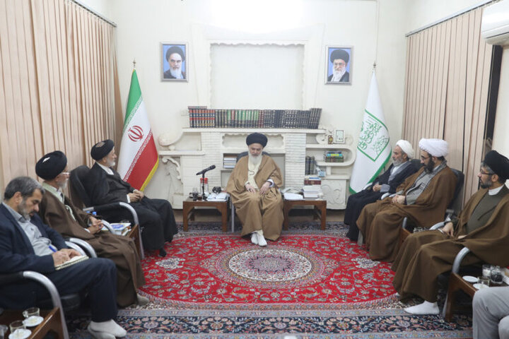 آیت‌الله حسینی بوشهری: مدیریت اعتکاف باید جنبه مردمی داشته باشد