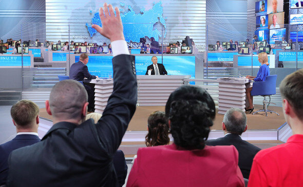 از سیگار الکترونیکی تا ظروف شیشه‌ای؛ انتشار فهرست اقلام ممنوعه در برنامه »ارتباط مستقیم با ولادیمیر پوتین«