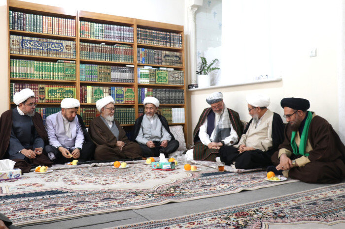 دیدار رهبر حزب وحدت اسلامی افغانستان با آیت الله فاضلی بهسودی در قم