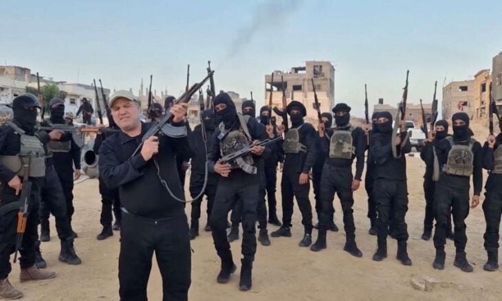 رابطه با اسرائیلی‌ها رابطه‌ «برادری» است؛ آنها به ما سلاح، غذا و لباس می‌دهند!