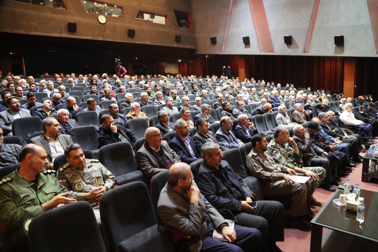 آیین تجلیل از پژوهشگران برگزیده دفاع مقدس و مقاومت در موزه ملی انقلاب اسلامی برگزار شد