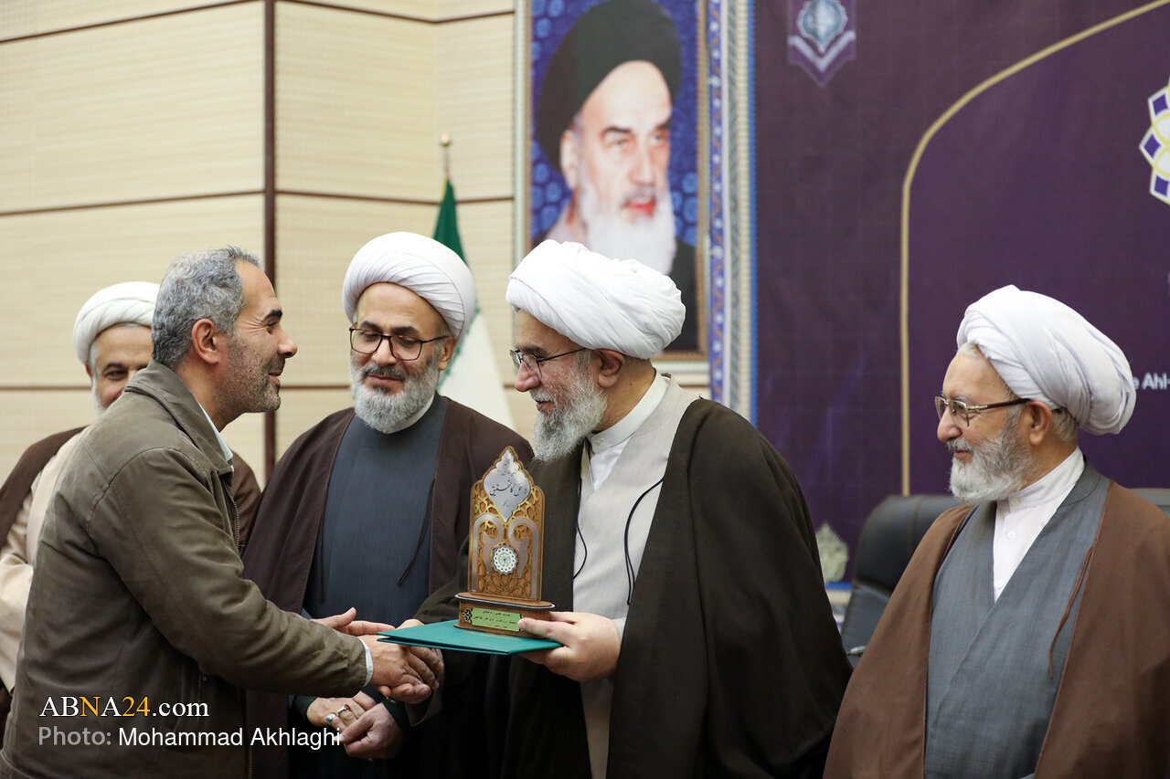 جزئیات آیین رونمایی از ۵۰ اثر پژوهشی و تجلیل از پژوهشگران در مجمع جهانی اهل‌بیت(ع)