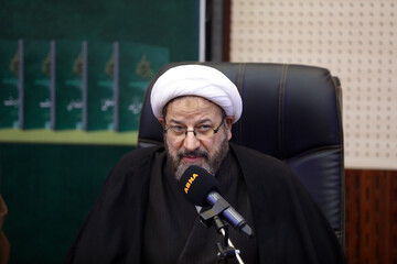 دکتر واعظی: مؤثرترین میدان عمل در ترویج معارف شیعی، فضای مجازی و رسانه‌ای است