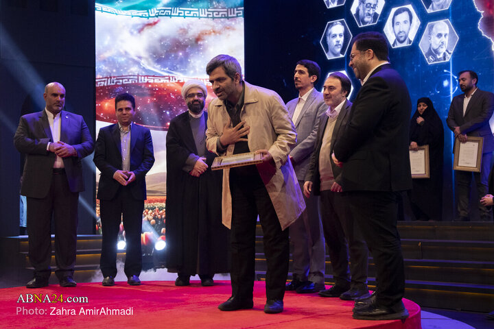 آیین تجلیل از نخبگان علمی