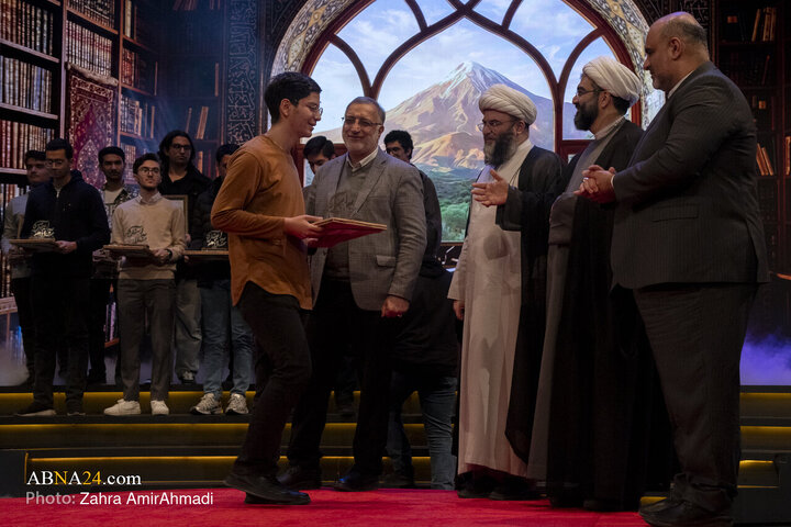 آیین تجلیل از نخبگان علمی