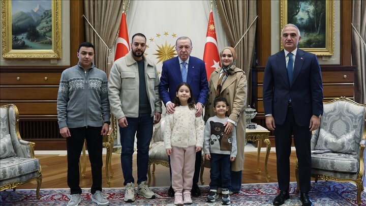 Erdogan meets with family of 6-year-old Hind Rajab martyred in Gaza