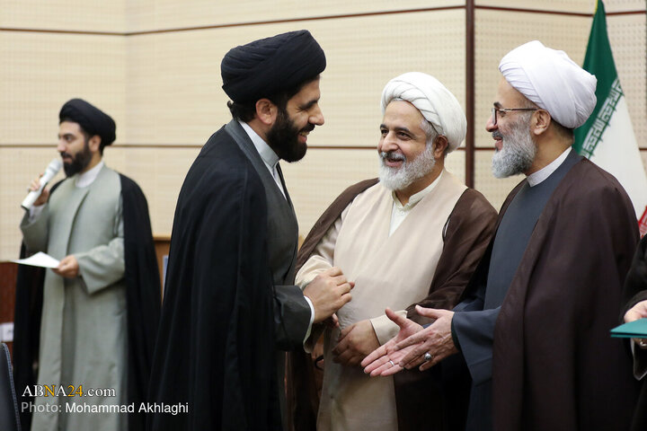 Photos (2): Unveiling of 50 Research Works by AhlulBayt World Assembly on Lifestyle, Shia Status Studies, Translation