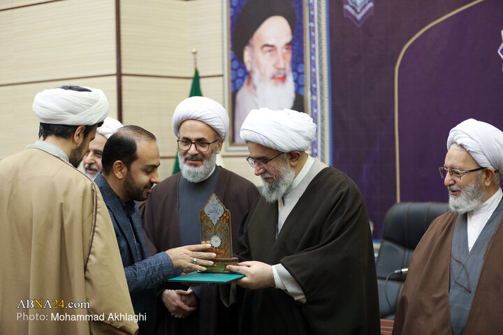 Photos (2): Unveiling of 50 Research Works by AhlulBayt World Assembly on Lifestyle, Shia Status Studies, Translation