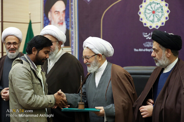 Photos (2): Unveiling of 50 Research Works by AhlulBayt World Assembly on Lifestyle, Shia Status Studies, Translation