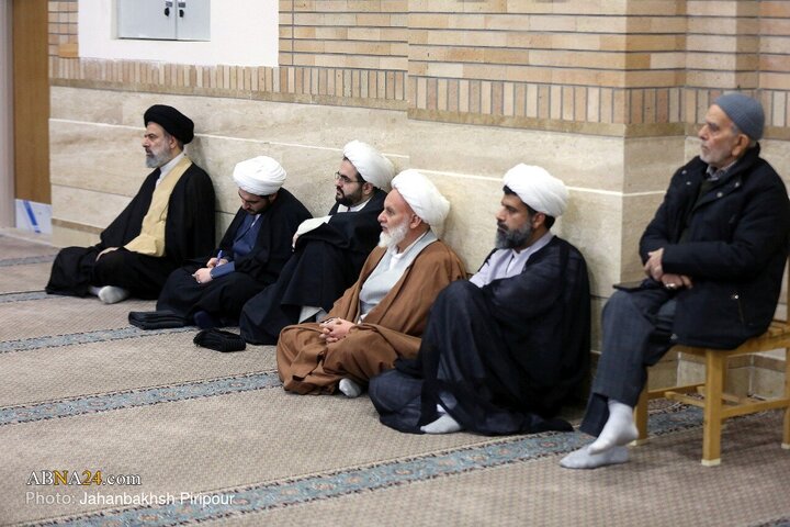 Photos: Ethics Lesson by Ayatollah Sobhani