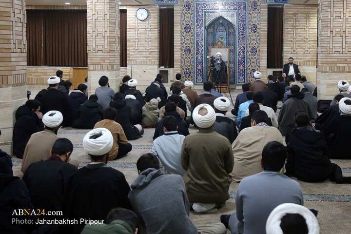 Photos: Ethics Lesson by Ayatollah Sobhani