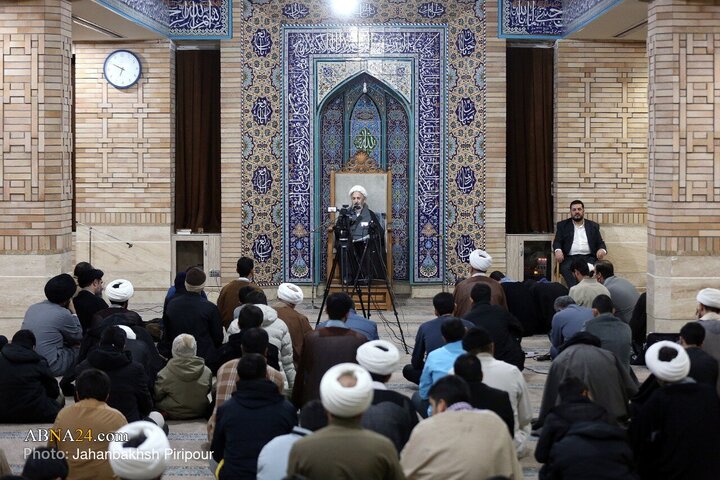 Photos: Ethics Lesson by Ayatollah Sobhani