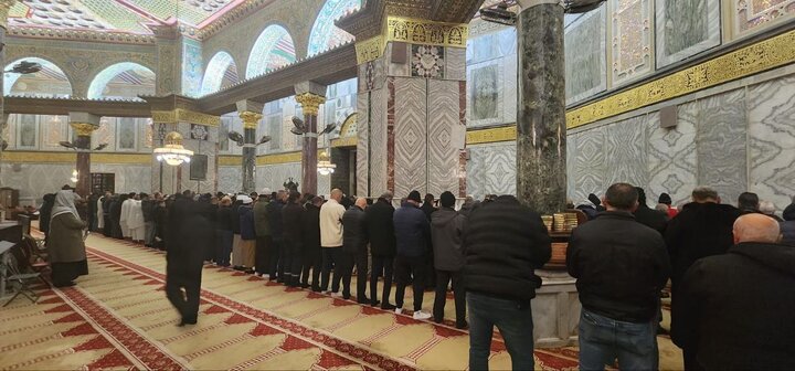 مشاهد من إقامة صلاة فجر اليوم في المسجد الأقصى المبارك