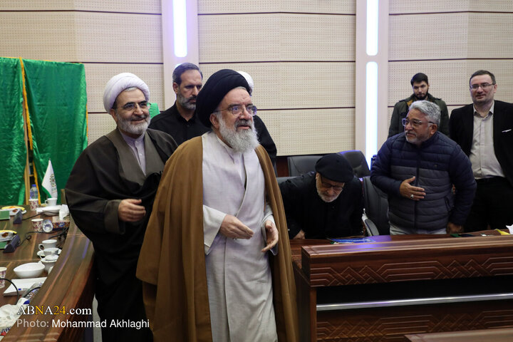 آیین رونمایی از موسوعه معارف شیعه در مجمع جهانی اهل‌بیت(ع)