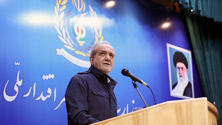 İran Cumhurbaşkanı: ABD’nin aşağılayıcı taleplerini kabul etmeyeceğiz