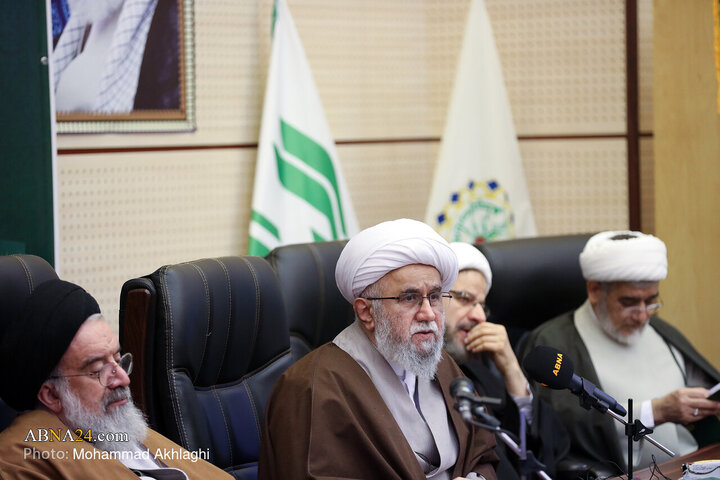 Informe fotográfico | Ceremonia de presentación de la Enciclopedia de Conocimientos Shiíes en la Asamblea Mundial de Ahlul Bayt (PB)