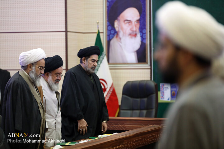 Informe fotográfico | Ceremonia de presentación de la Enciclopedia de Conocimientos Shiíes en la Asamblea Mundial de Ahlul Bayt (PB)