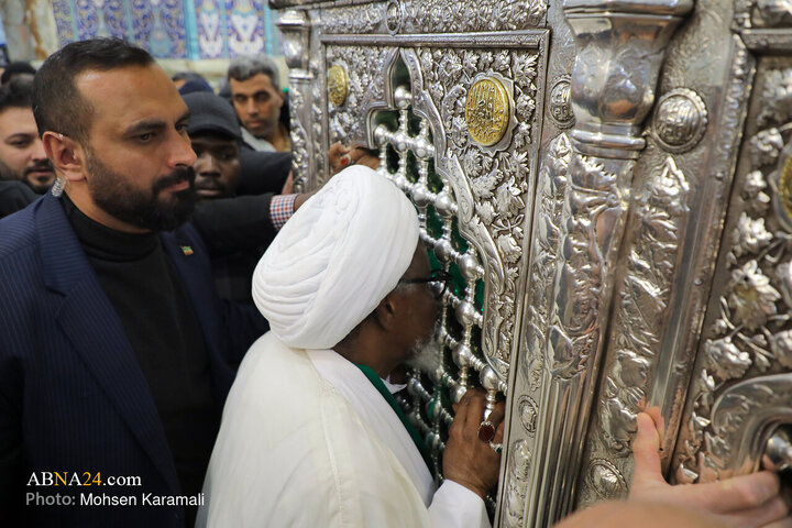 Informe fotográfico | El Sheij Ibrahim Zakzaky peregrina al santuario de la Excelencia Fátima Masuma (la paz sea con ella)