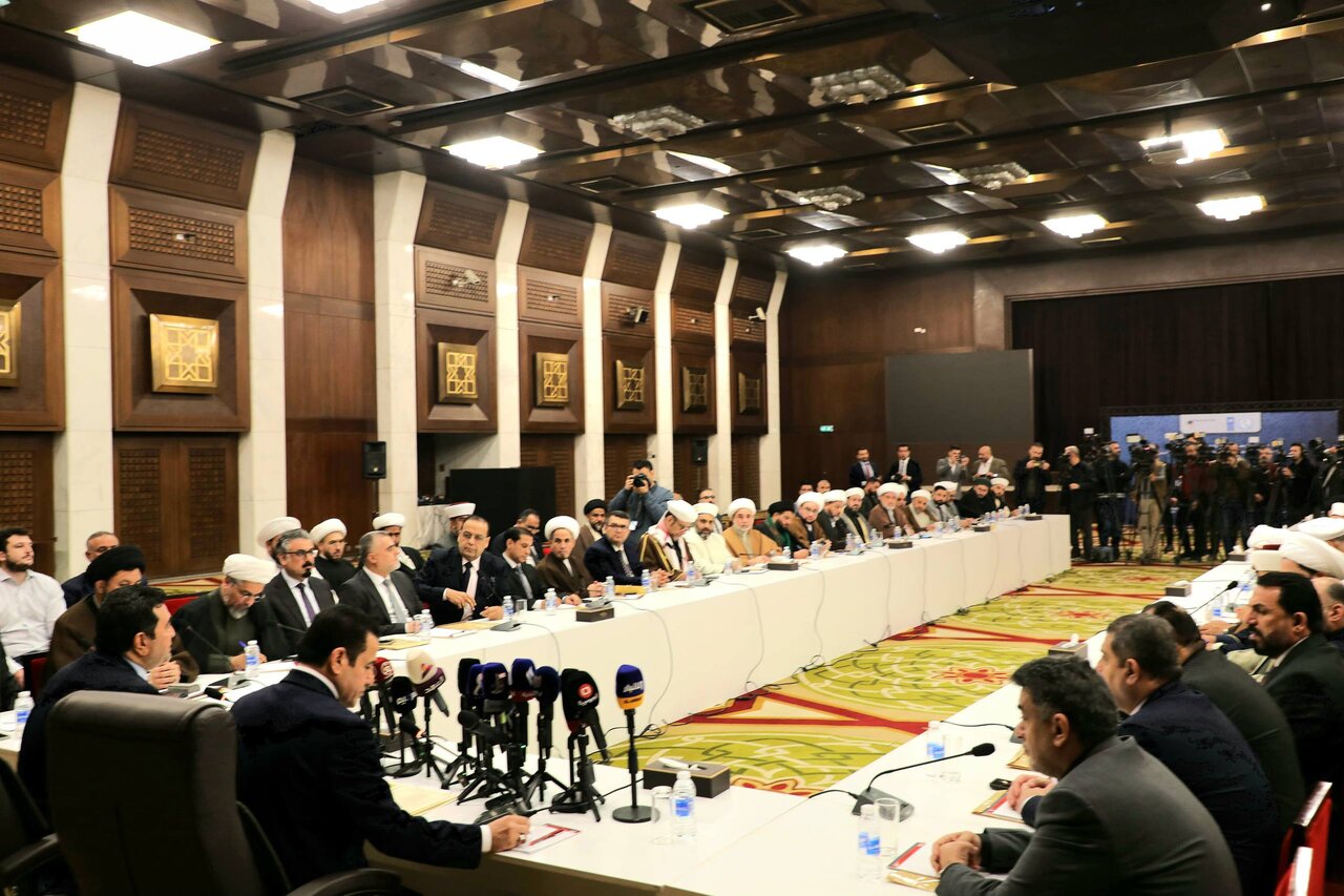 إقامة مؤتمر مكافحة التطرف والتفرقة وترسيخ مبادئ التعايش السلمي في بغداد