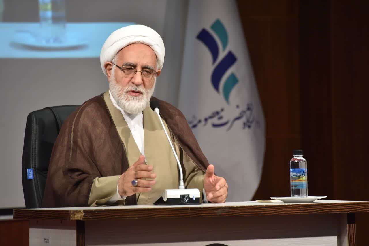 کتاب «رهیافتی به ابعاد گوناگون عفاف و حجاب» رونمایی و منتشر شد + تصویر