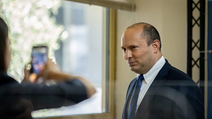 Нафтали Беннетин мобил телефону һакер һүҹумуна мәруз галыб