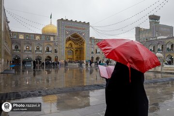 Informe fotográfico | Lluvia y nieve en el santuario del Imam Alí ibn Musa ar-Rida (la paz sea con él)
