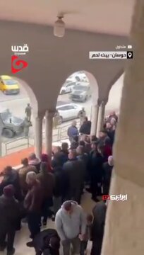 Video | Kinubkob ng mga puwersang pananakop ang mga nagsasamba sa isang moske sa nayon ng Husan, kanluran ng Bethlehem