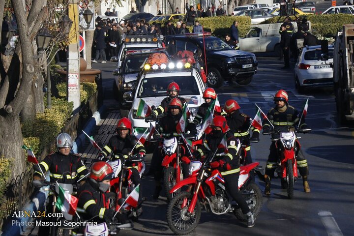 تشییع پیکر شهید آتش نشان صالح امانی در تبریز