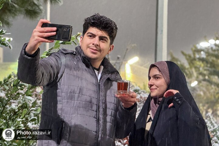 Informe fotográfico |Lluvia y nieve en el santuario del Imam Alí ibn Musa ar-Rida (la paz sea con él)