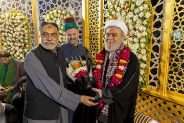 Photos: Red Flag of Aba al-Fadl al-Abbas Raised in Hyderabad, Pakistan