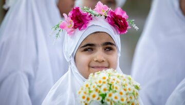 تقرير مصور/ العتبة الحسينية تقيم حفل تتويج الفتيات اللواتي بلغن سن التكليف في صحن الإمام الحسين(ع)