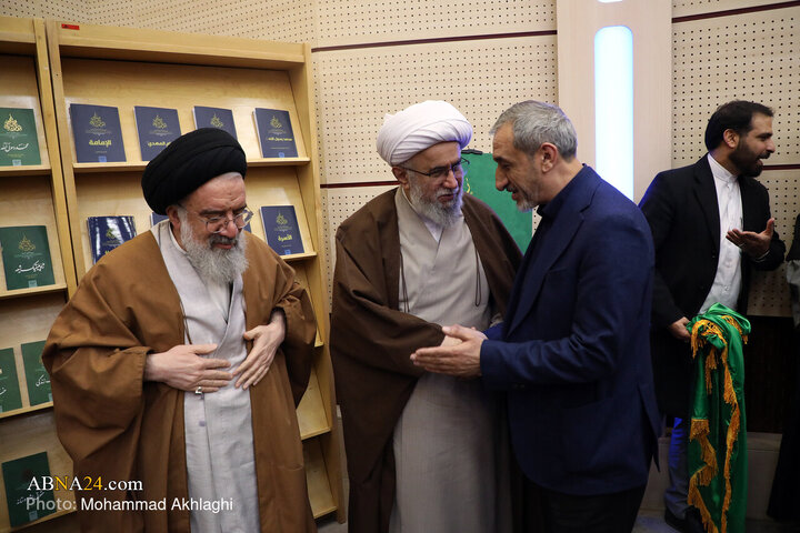 Photos (1): Unveiling ceremony of Encyclopedia of Shia teachings held at AhlulBayt World Assembly
