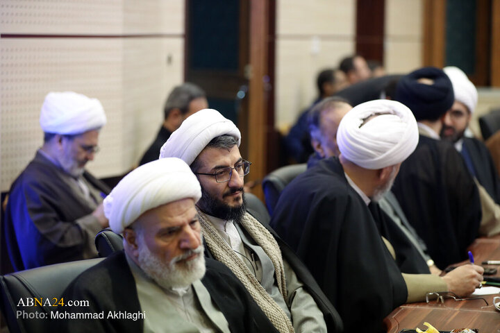Photos (2): Unveiling ceremony of Encyclopedia of Shia teachings held at AhlulBayt World Assembly