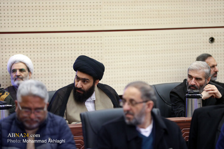 Photos (2): Unveiling ceremony of Encyclopedia of Shia teachings held at AhlulBayt World Assembly