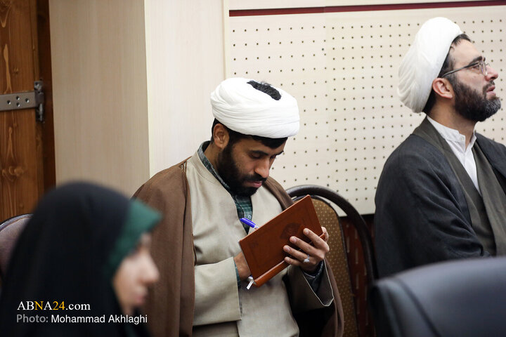 Photos (2): Unveiling ceremony of Encyclopedia of Shia teachings held at AhlulBayt World Assembly